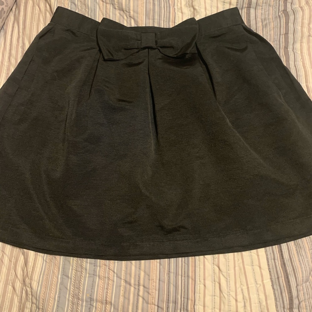 Black skater skirt